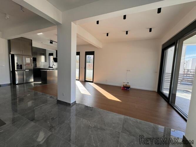 Prodaje se stambeno-poslovni objekat, Bar 780.000€ - 7