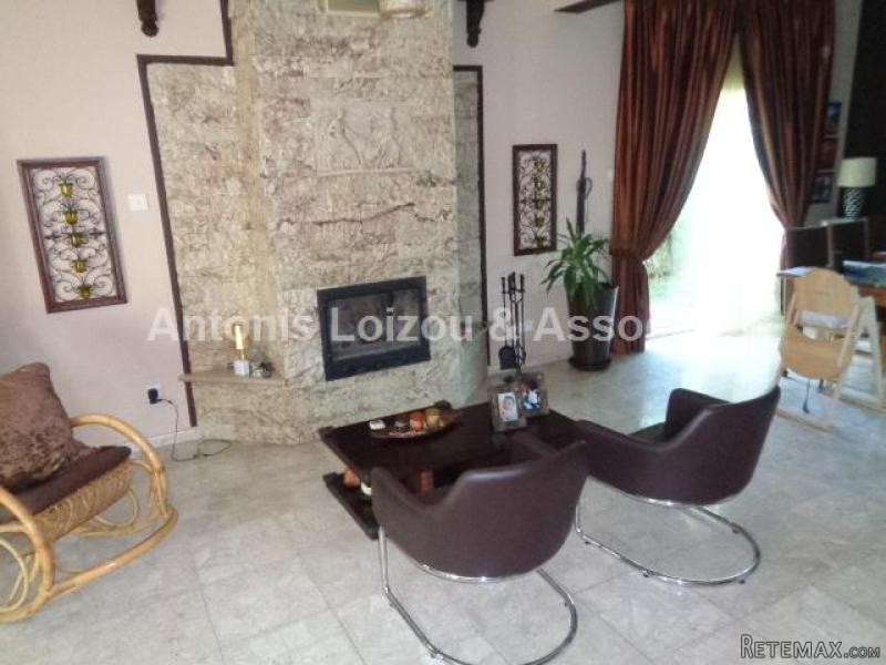 Three bedroom Semi-Detached House +.. - 2