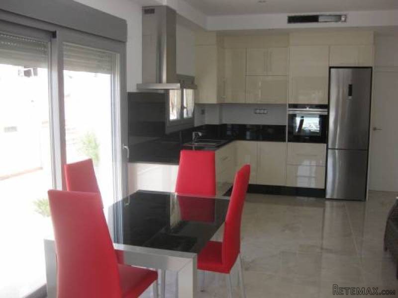 3 Bedroom 2 Bathroom Villa In.. - 2