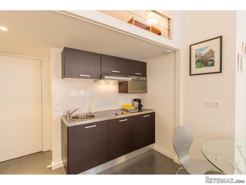 Beautiful And Modern Apartment Located..