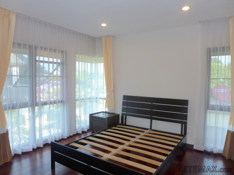 Horseshoe Point: 4 bedroom villa in.. - 2