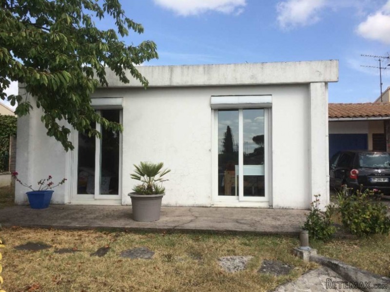 3 Bedrooms - Maison - For Sale - 2