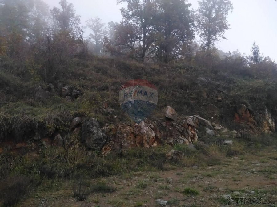 BREGI - GRAĐEVINSKI TEREN - 1.594 m2 - SA DOZVOLOM - 3