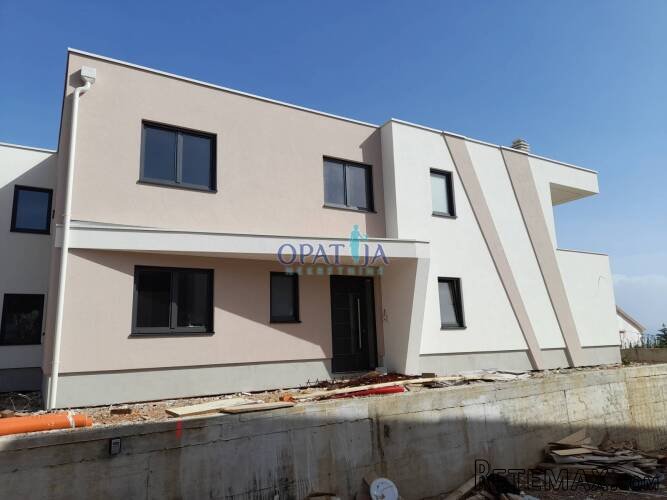 Opatija-Pobri dvoetažni stan 164.63 m2 s pogledom na more - 4