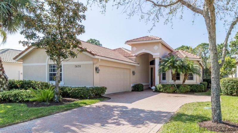 7670 Greenbrier Cir, Port Saint Lucie..