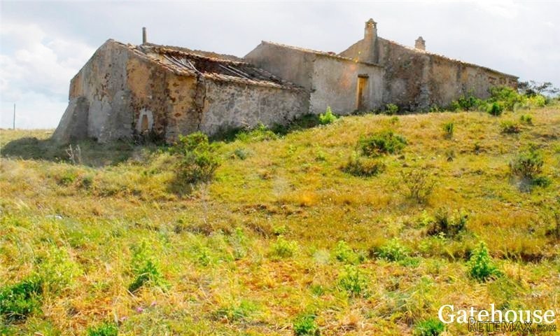 Old Farm With Coastal Views For Sale.. - 2