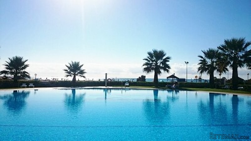 STUNNING 2 BED PENTHOUSE BY THE BEACH