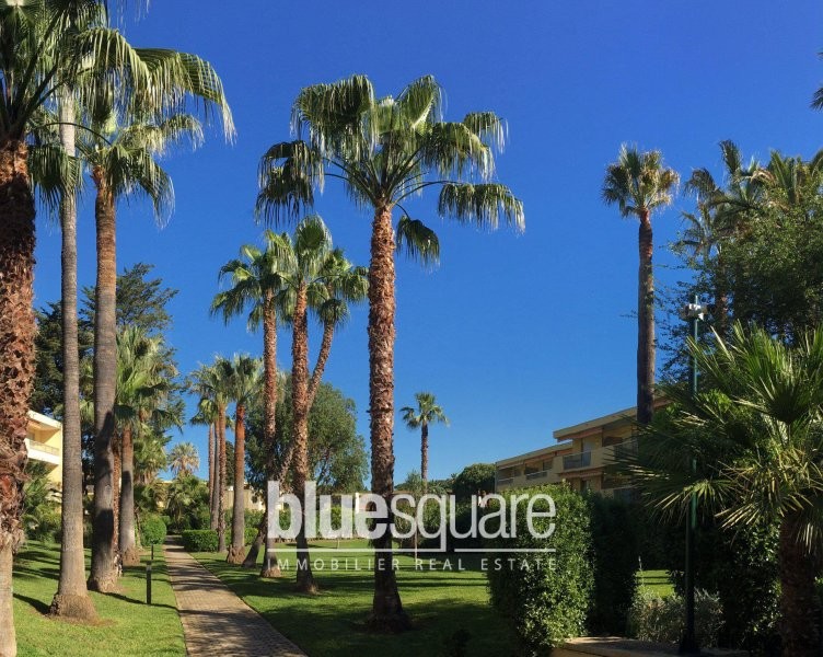 Bright 2 bedroom apartment for sale in..
