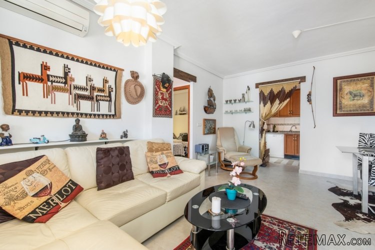 Este hermoso bungalow con una gran terraza se encuentra en.. - 4