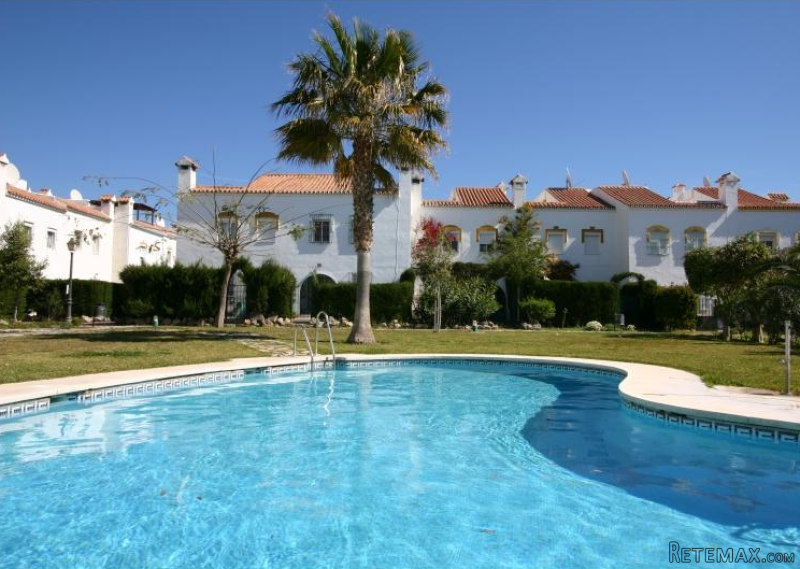 4 bedroom town house for sale