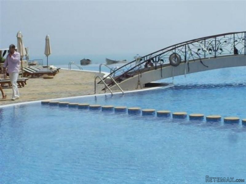 Spacious apartment, 100 sq.m, in a..