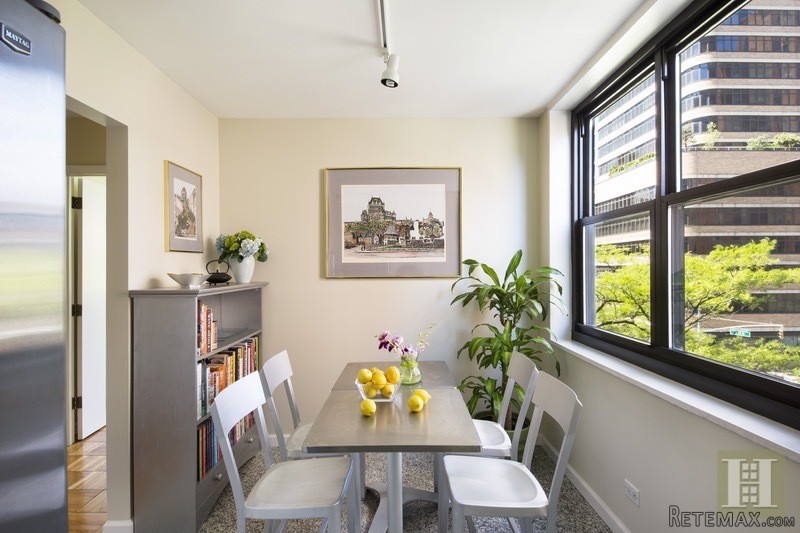 4 bedroom Apartment For Sale: 200 EAST.. - 2