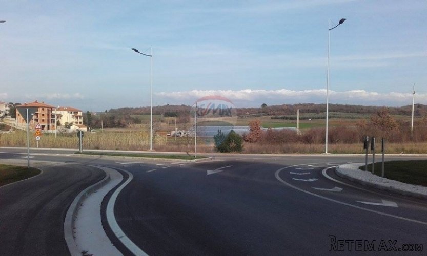 Poreč, građevinsko zemljište u zoni sporta - 2