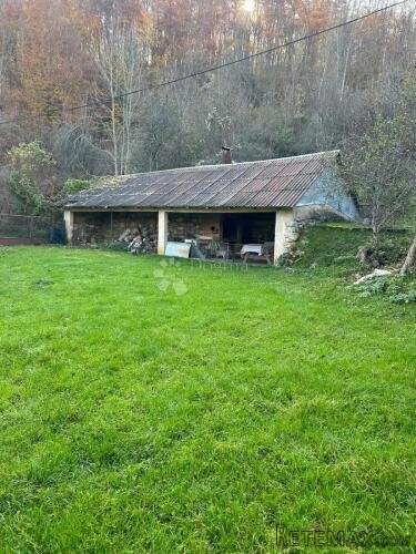 SEOSKO IMANJE SA ŠUMOM I ORANICAMA BUŽIN - 3
