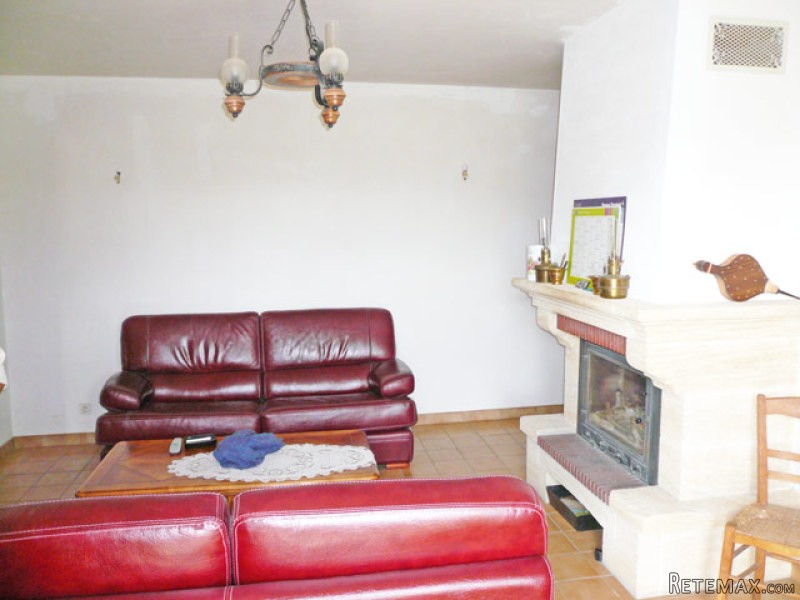 4 Bed Townhouse With Basement.. - 2