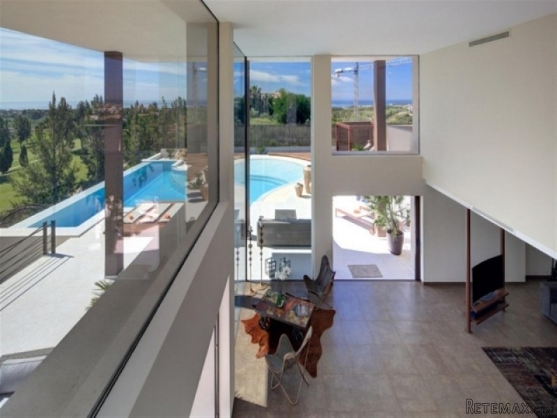 Brand New 6 Bedroom Contemporary Villa.. - 2