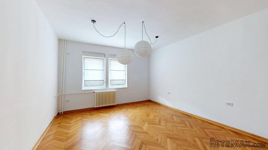 Renoviran trosoban stan na Keju-Novi Sad - 5