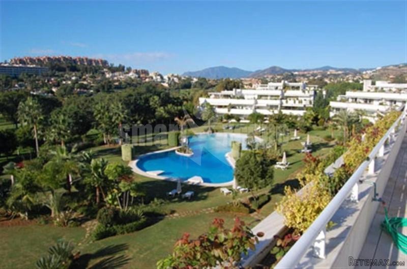 Apartment For Sale In Nueva Andalucia..