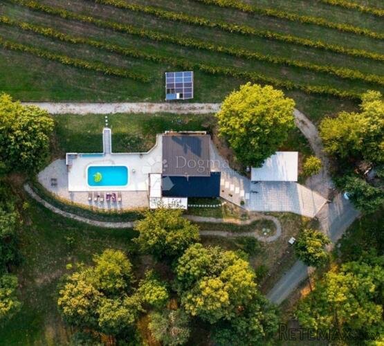 ORIOVAC - ODLIČNO UHODANO POSLOVANJE TURISTČKOG IZNAJMLJIVAN