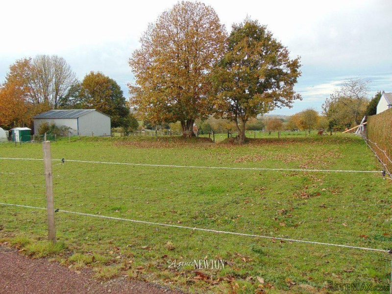 MANCHE - Nr BRECEY - Building plot in..