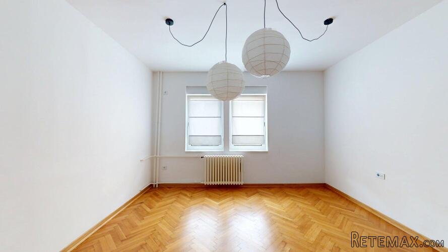 Renoviran trosoban stan na Keju-Novi Sad - 8