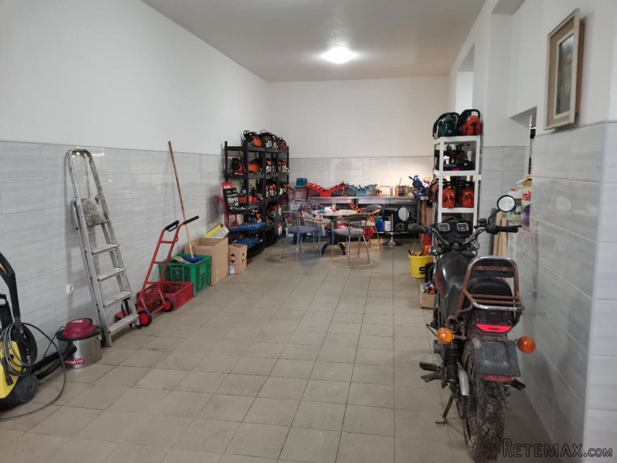 MATULJI, JUŠIĆI - kuća s komfornim stanom i dva poslovna pro - 9