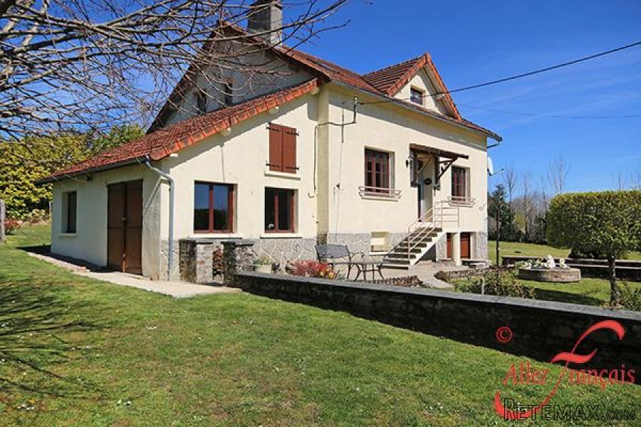 Miallet (Dordogne) - Immaculate 4 bed / 3 bath house for sale..