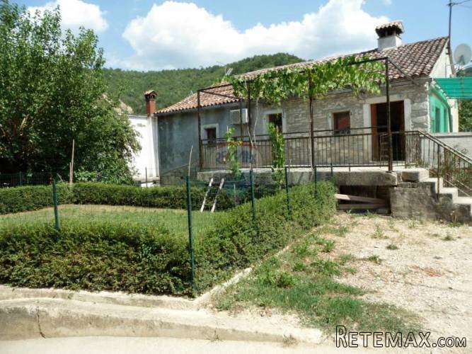 Motovun, Kaldir, kamena autohtona kuća