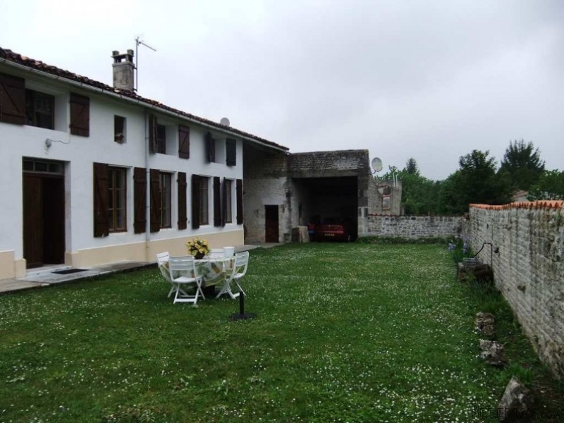 Very Nice House with Potential Gite