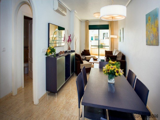 &nbsp;3 Bedroomed Townhouse on the Prestigous Golf Resort.. - 2