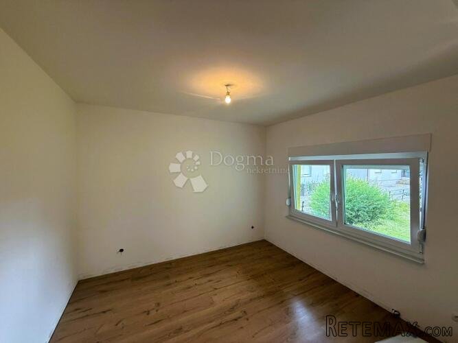 Novo! Poslovni prostor / skladište 45 m² - 2