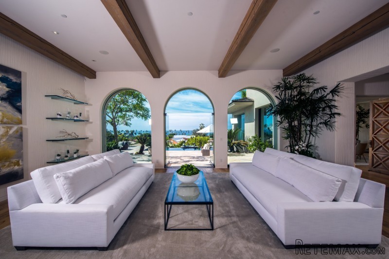 8350 Calle Del Cielo - 2