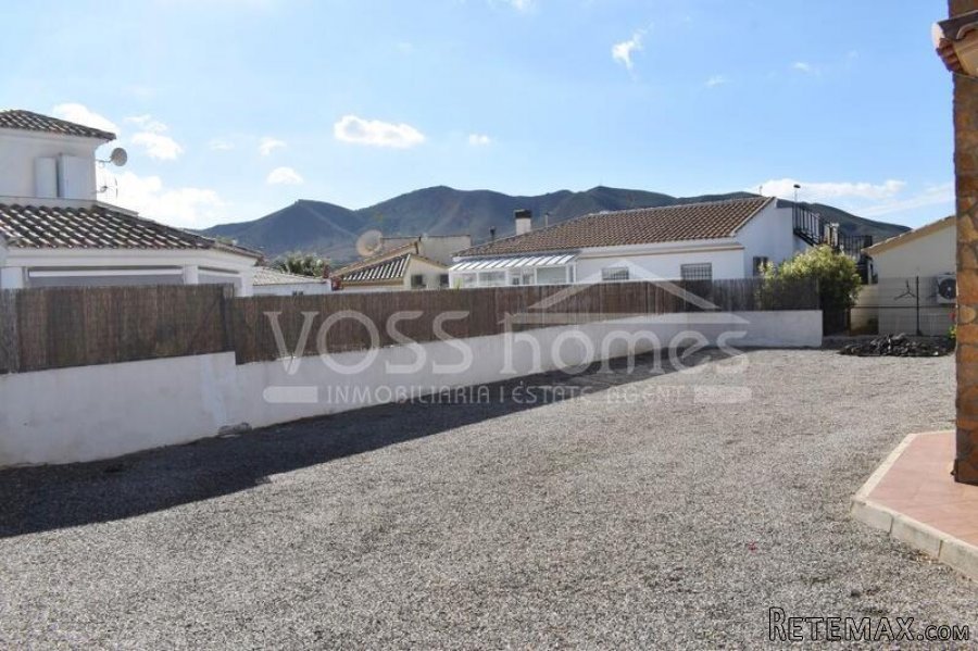 EXCLUSIVE LISTING TO VOSS HOMES - A larger than average 3.. - 7