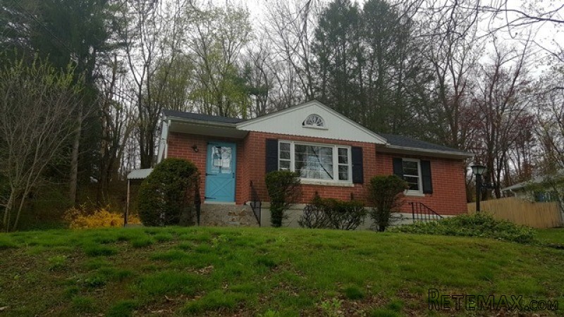 425 High Street Ext Thomaston, CT..