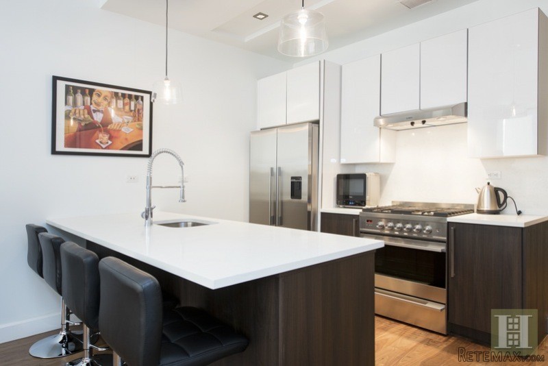 2 bedroom Apartment For Sale: 50 -09.. - 2