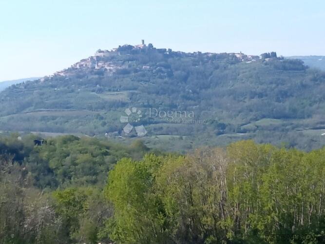 Kompleks zemljišta s otvorenim pogledom na Motovun - 2