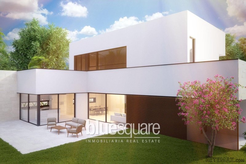 4 Bedroom 3 Bathroom Modern Style Villa..