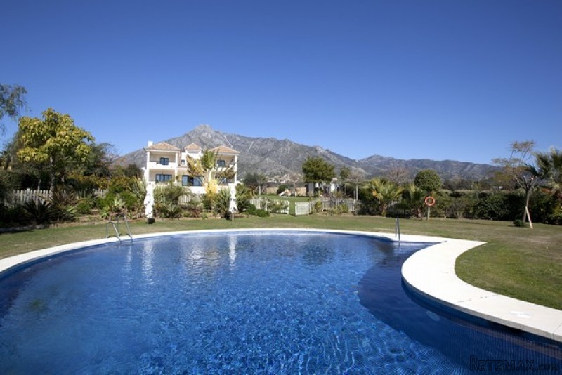 7 Bedrooms - Villa - Malaga - For Sale
