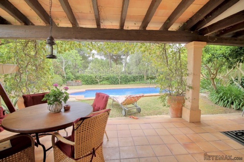 Three bedroom townhouse for sale in a.. - 2