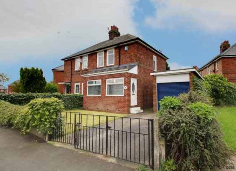 2 bedroom, Semi-detached House house..