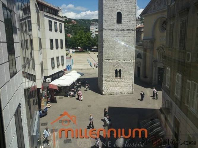 RIJEKA, CENTAR, UREDSKI PROSTOR U POSLOVNOJ ZGRADI