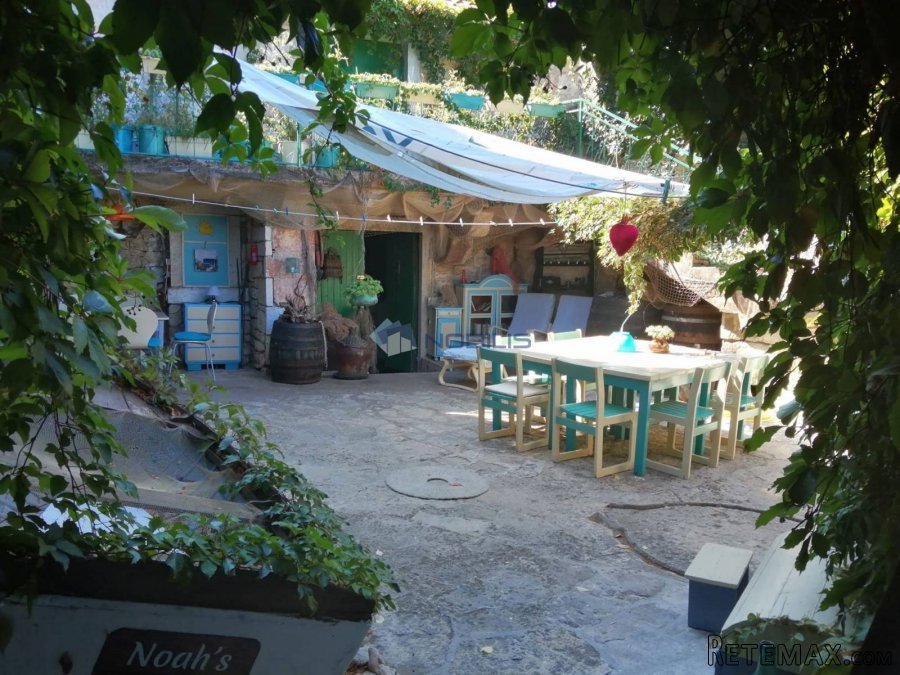 Brač - Nerežišća, kuća 500 m2 - 8
