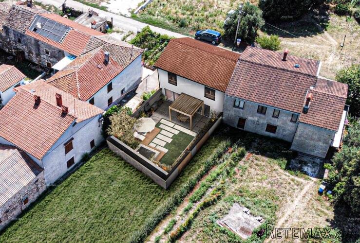 Građevinsko zemljište sa građevinskom dozvolom, Muntić. Pri..