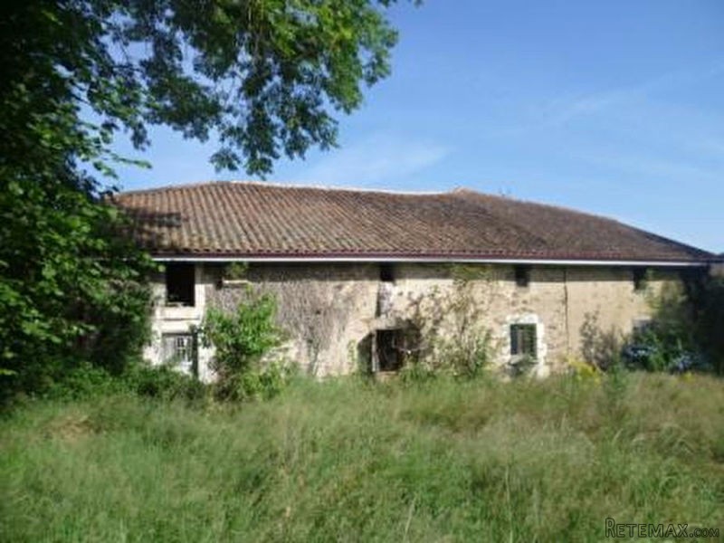 Spacious Farmhouse to renovate with.. - 2