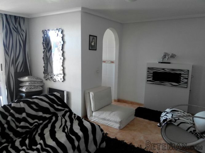 Apartamento de 2 habitaciones en venta en Torrevieja.. - 2