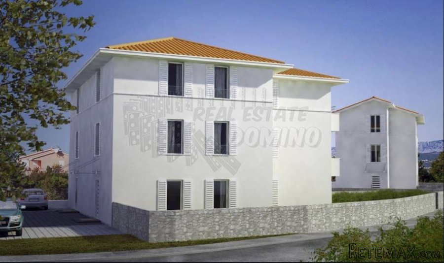 Apartman u prizemlju sa velikom okućnicom-Šilo! - 2