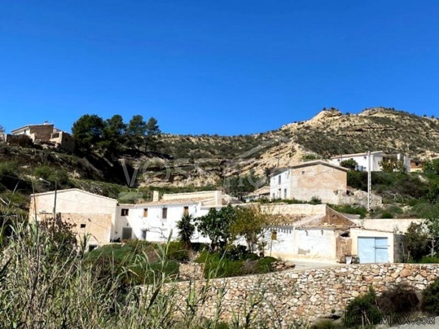 NEW LISTING EXCLUSIVE TO VOSS HOMES - A large, part.. - 2