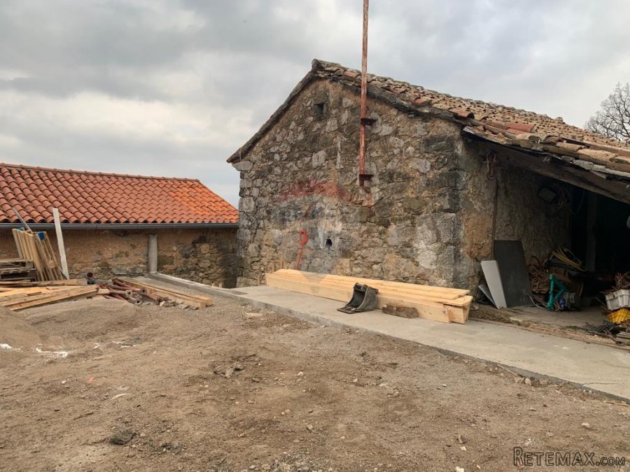 Pazin, Lupoglav, kamena kuća za adaptaciju s prostranim pogl - 4
