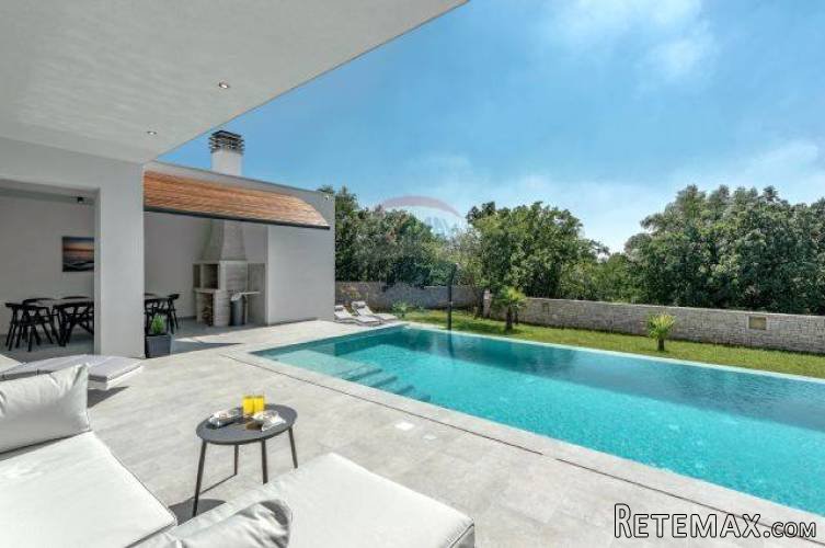 Moderna Villa s bazenom na predivnoj lokaciji - 5