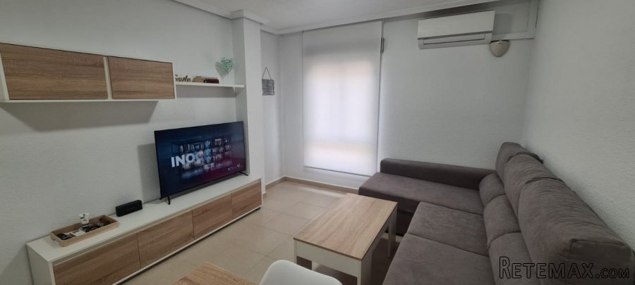 Piso en Alicante de 3 dormitorios y 2 cuartos de baño..